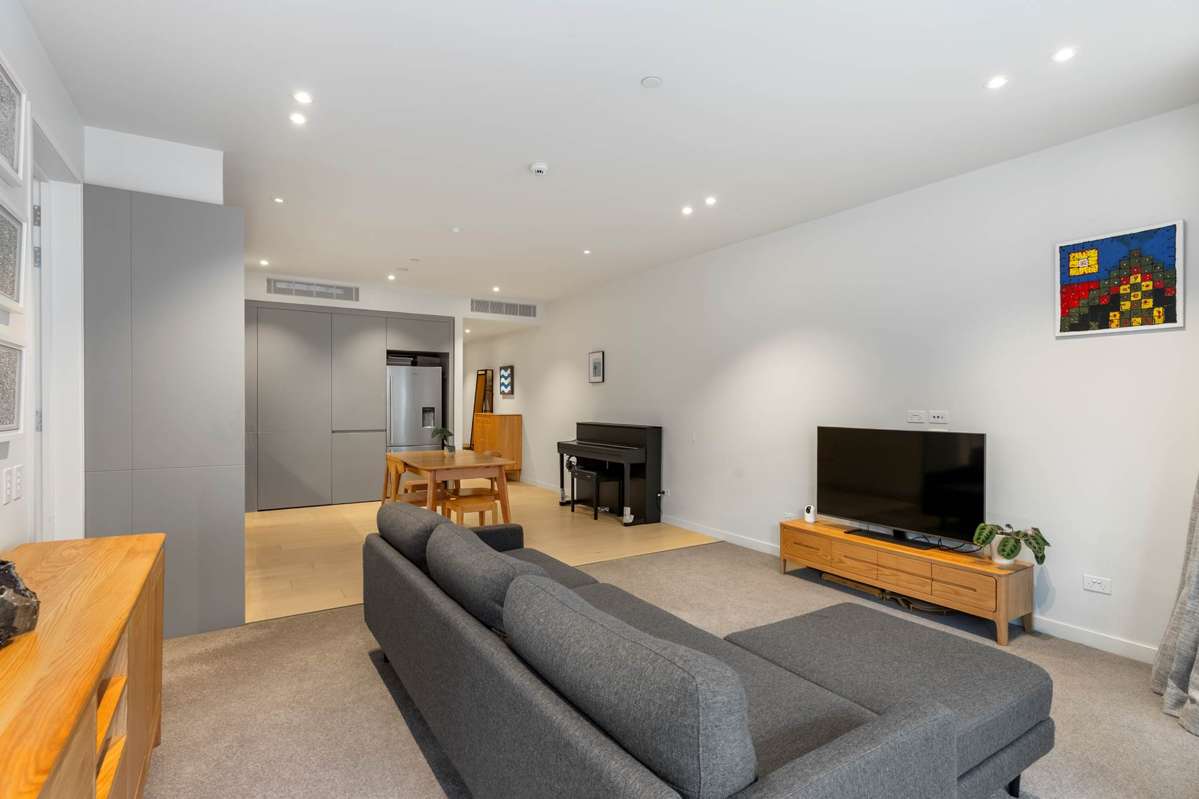 203/141 Pakenham Street_4