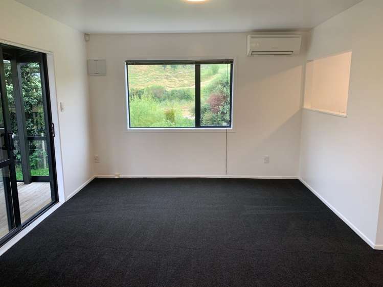 329 Grays Road Pauatahanui_12