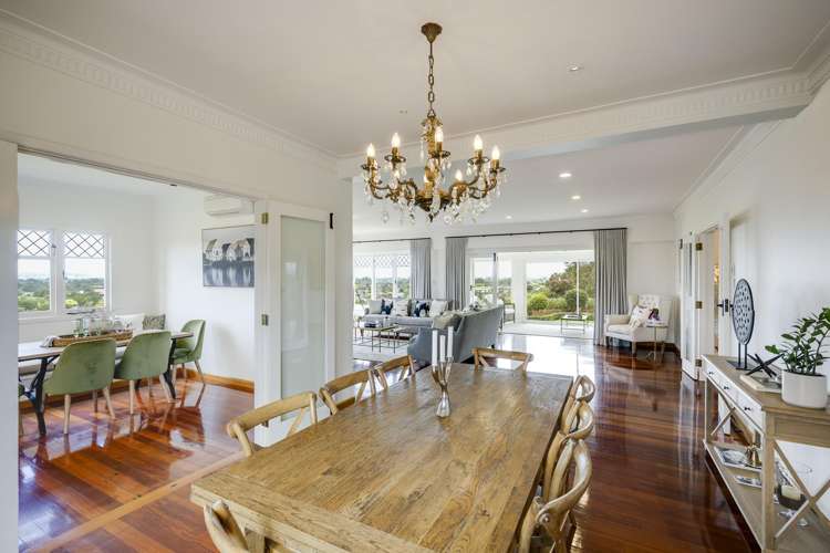 44 Busby Hill Havelock North_9