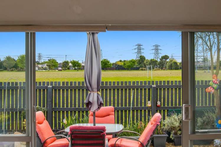 32 Menin Gate Crescent Broomfield_17