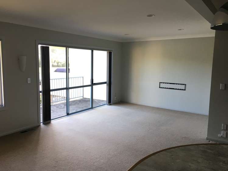 25 Greenway Rise Gulf Harbour_7