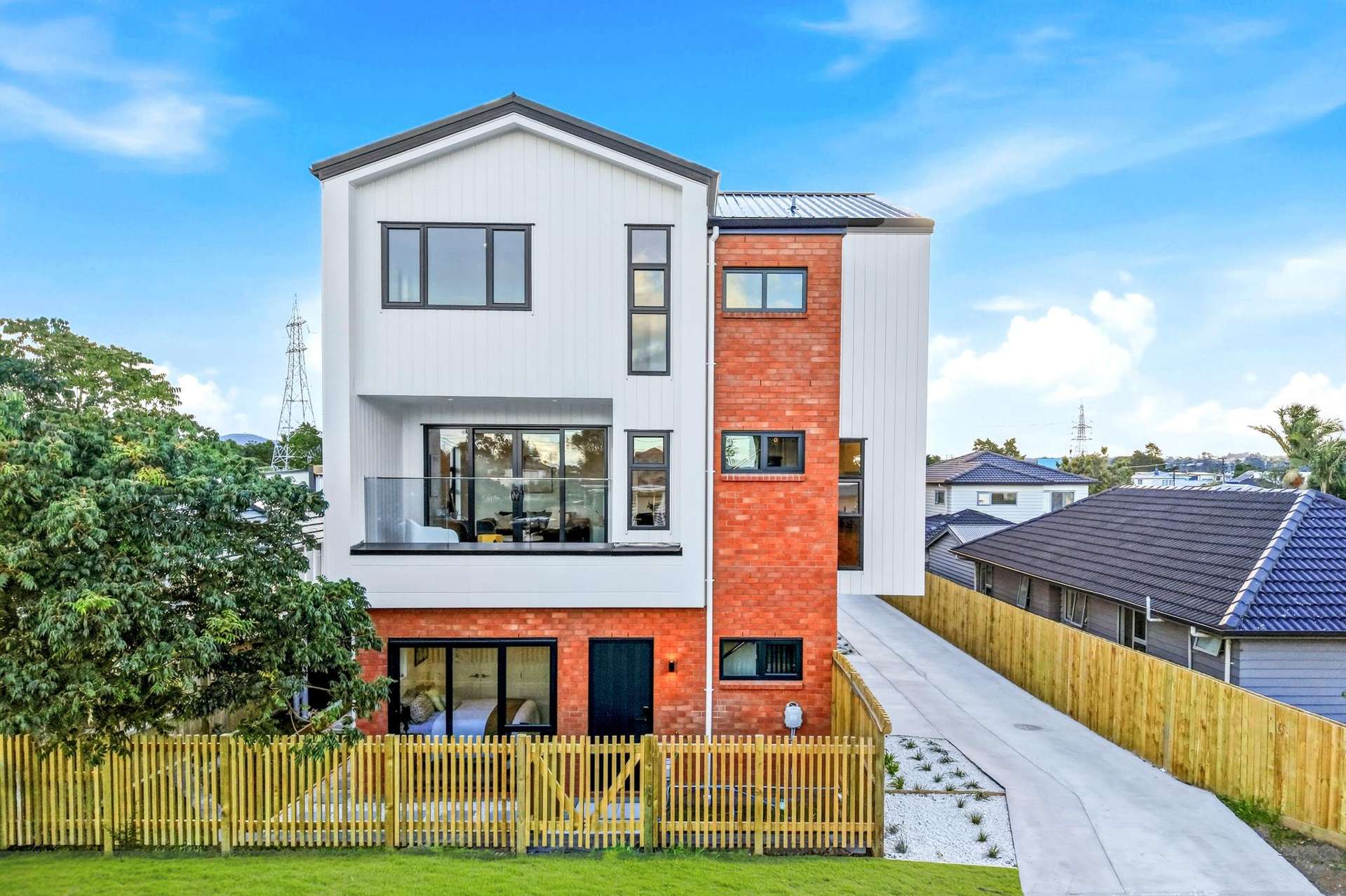 1-7/14 Karamu Street Te Atatu Peninsula_0