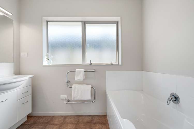 30 Kereru Place Pyes Pa_18