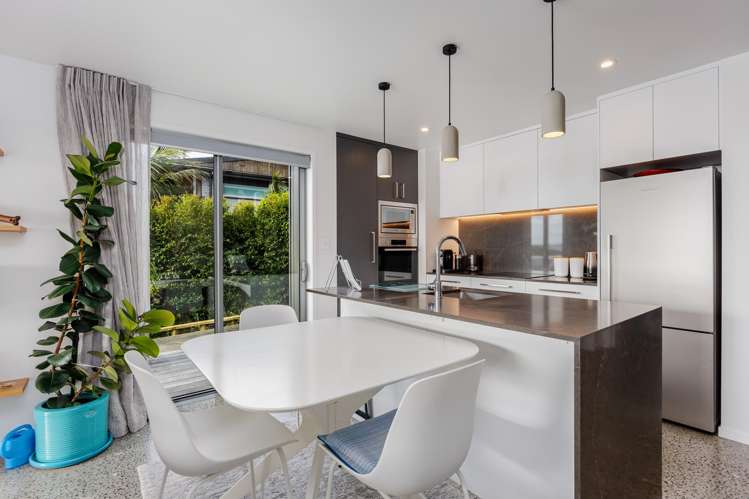 22 De Luen Avenue Tindalls Beach_18