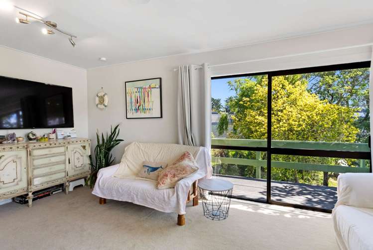 55 Ranui Crescent Diamond Harbour_8