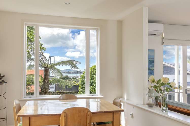 8 Amiria Street Saint Marys Bay_13