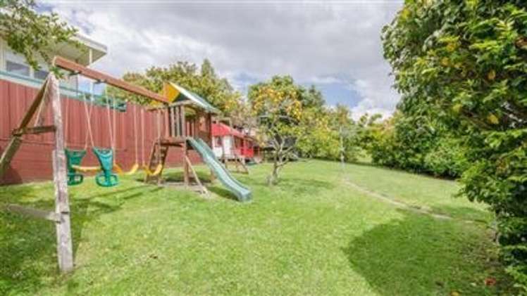 26 Eaton road Hillsborough_16