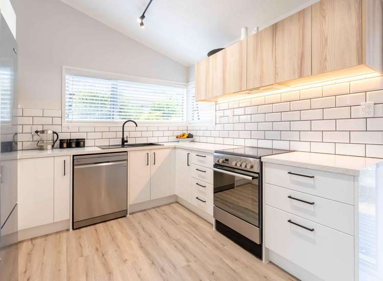 68 Windsor Road Bellevue_5