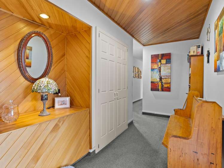 3 Falcon Drive Allenton_23