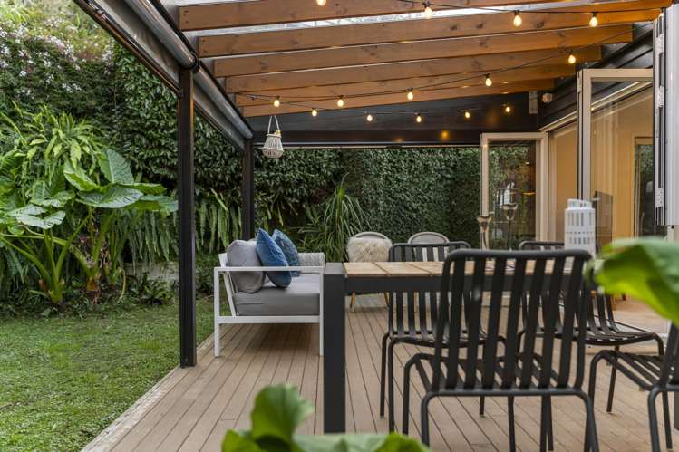 2/14 Surville Place Mairangi Bay_20