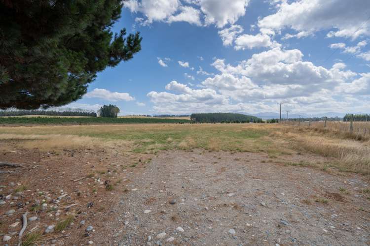 1350 Ramparts Road_2