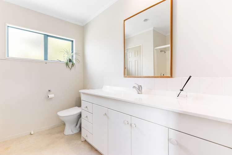 33b Dalwhinnie Parade Highland Park_24