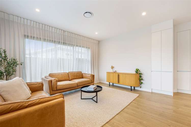 43 Siren Street Wainui_9