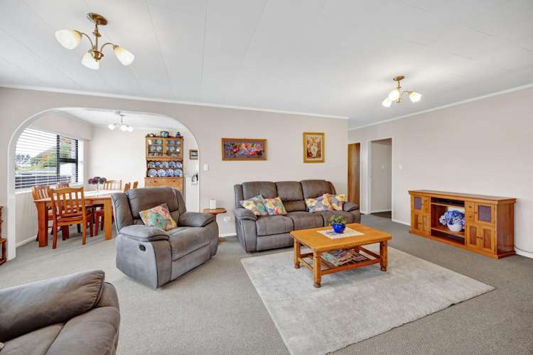 8 Kowhai Street Inglewood_9