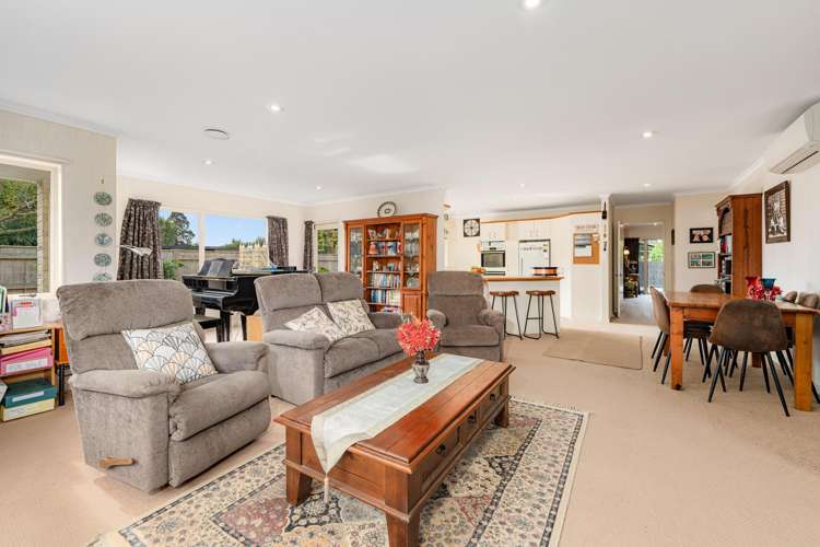 8 Kimbolton Road Feilding_23