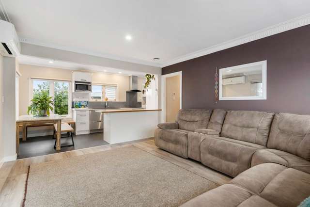 1/188 Waimumu Road Massey_4