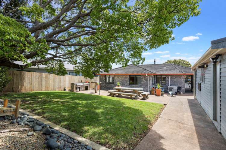 69 Sylvan Crescent Te Atatu South_14