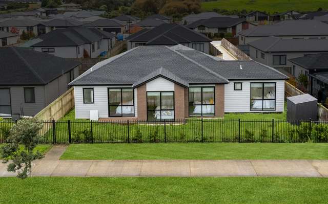 Style, Space & Sophistication-4 Bedrooms + Study!
