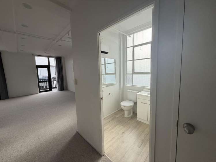 Unit 1, Level 4/5 Garden Place 10463_11