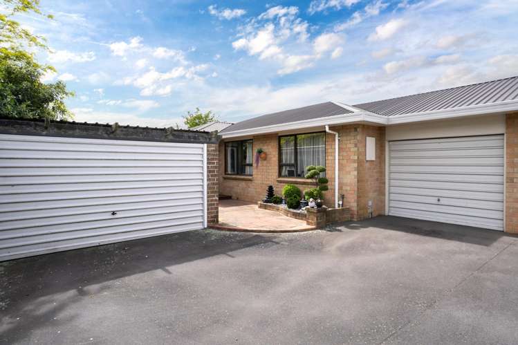 2/168A Lyttelton Street_0