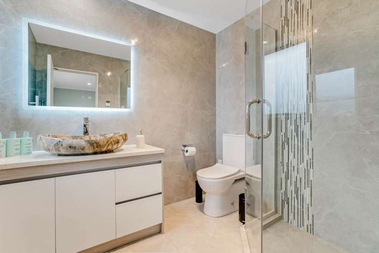 10 Perehia Road Flat Bush_24