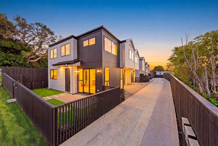 12A Roseberry Avenue_0