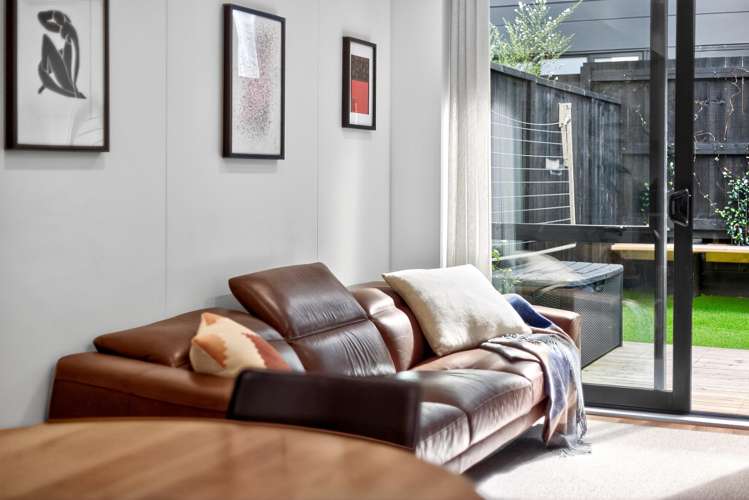 13 Parkwood Avenue Westgate_13