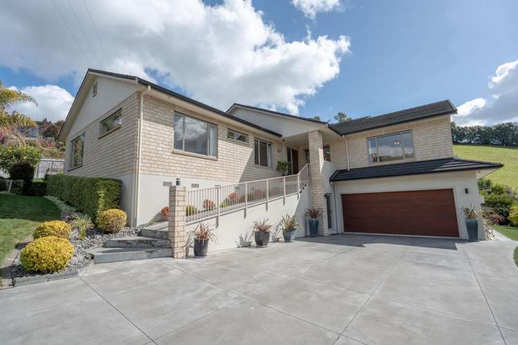 28 Churchill Drive_1