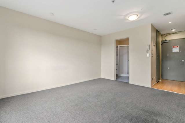 3n/17 Crown Lynn Place New Lynn_4