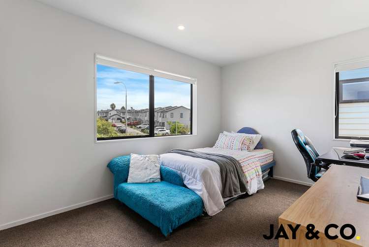 68 Matawhanga Drive Wattle Downs_5