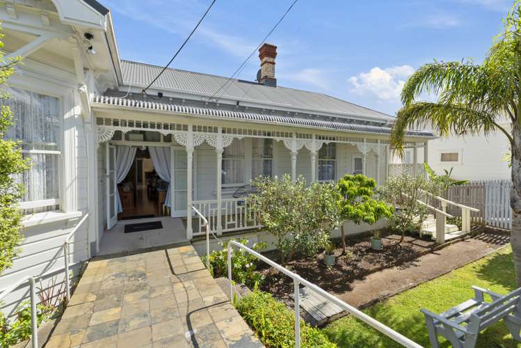 22 Calliope Road Devonport_11
