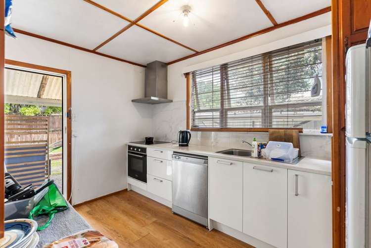 282 West Coast Road Glen Eden_7