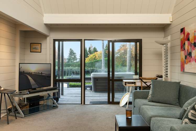 378 Joyce Road Pyes Pa_14