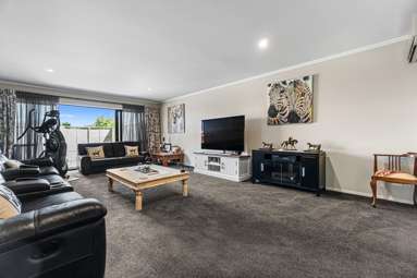 84 Wattle Road, Whangamarino_2