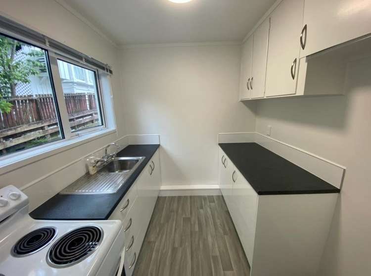 4/21 Clonbern Road Remuera_4