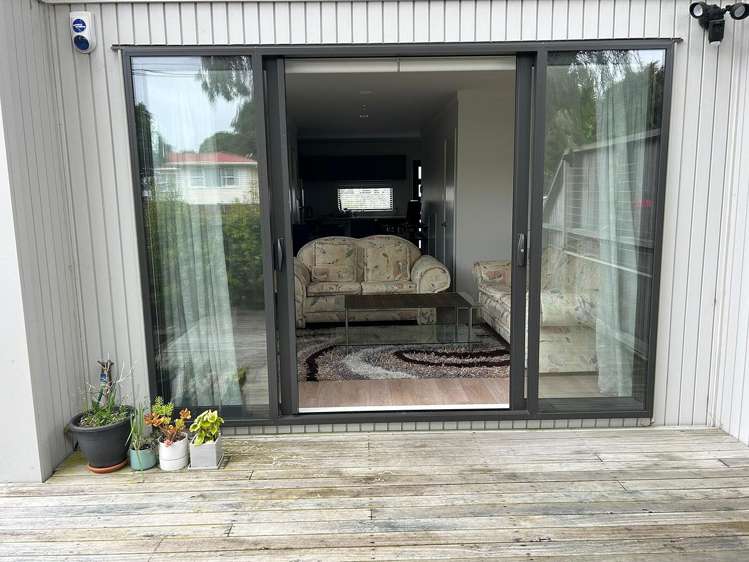 36 Erima Avenue Point England_13