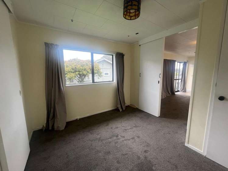425 Great North Road Henderson_6