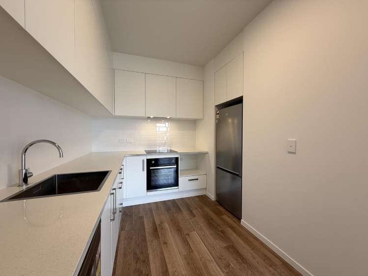 6/245 Hobsonville Point Road Hobsonville_2