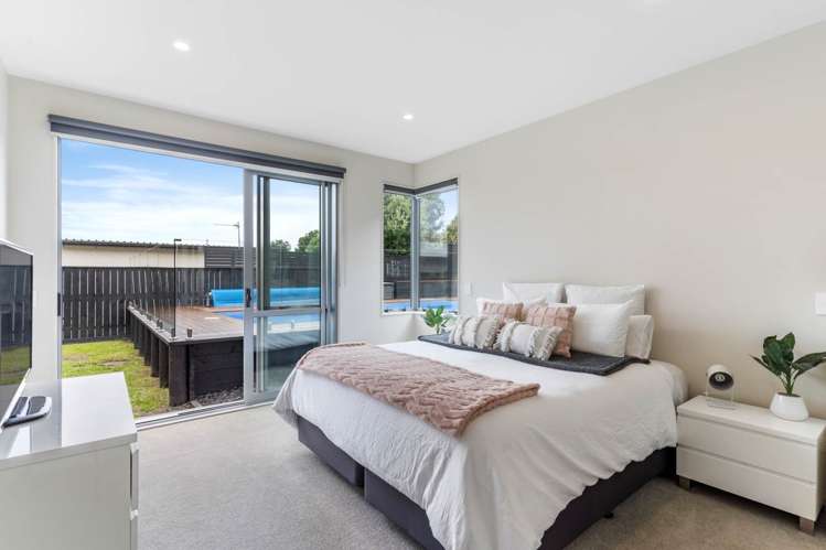 16 Lydiard Place Beachlands_22