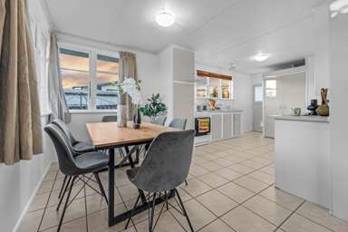 32 Price Crescent_3