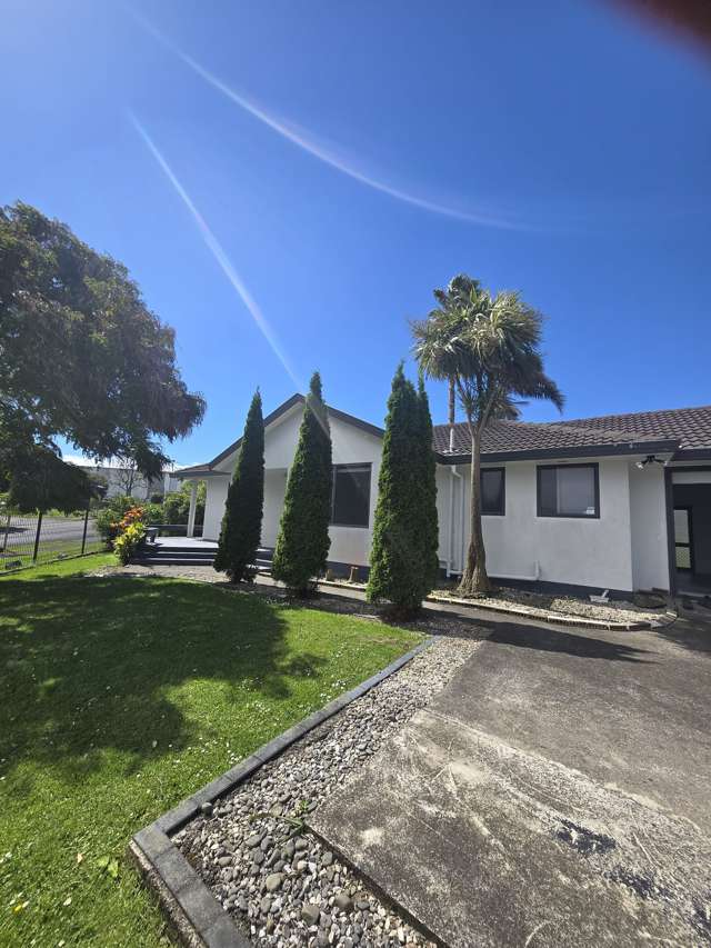 Spacious Standalone - Simply Perfect for Modern Living