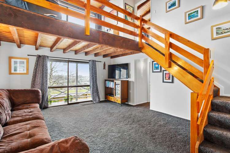 2 Raelene Place Massey_6