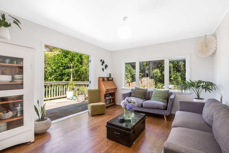 63 Airlie Road Plimmerton_7