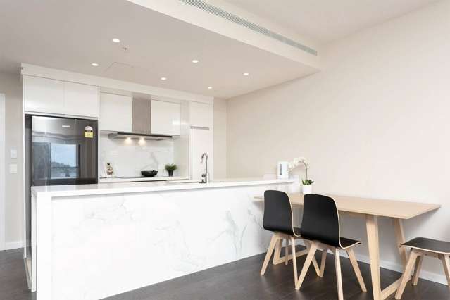 1005/47 Beach Road City Centre_4