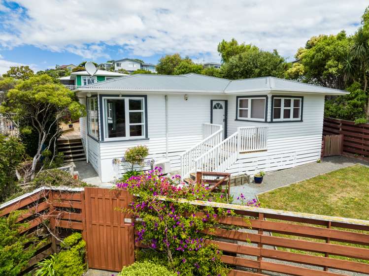 78 Grays Road Camborne_25