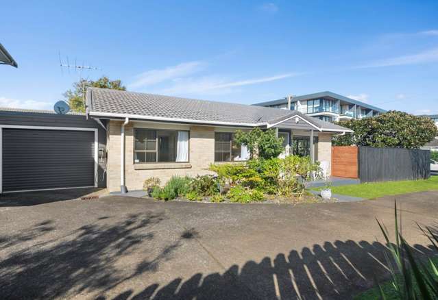 1/5 Lake pupuke drive Takapuna_1
