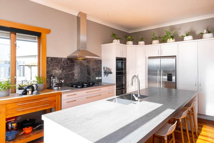 11 Lawrence Road Hospital Hill_5