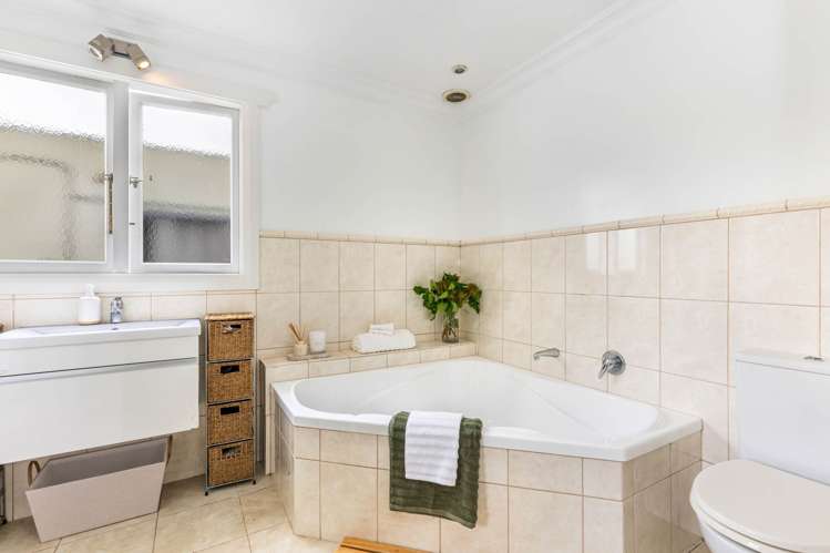 36 Boyd Avenue Royal Oak_15