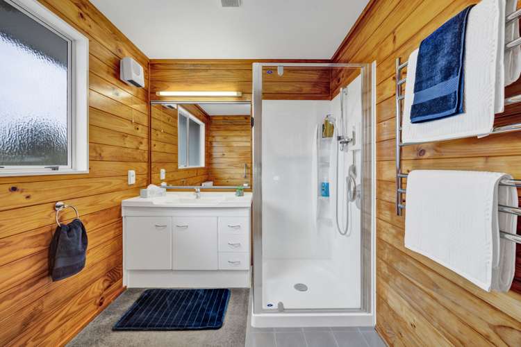 54 Karina Road Merrilands_32