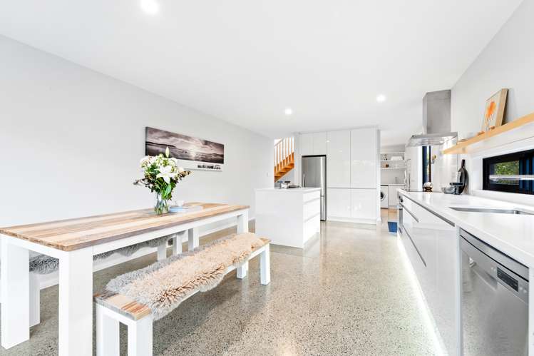 221 Omaha Drive Omaha_9